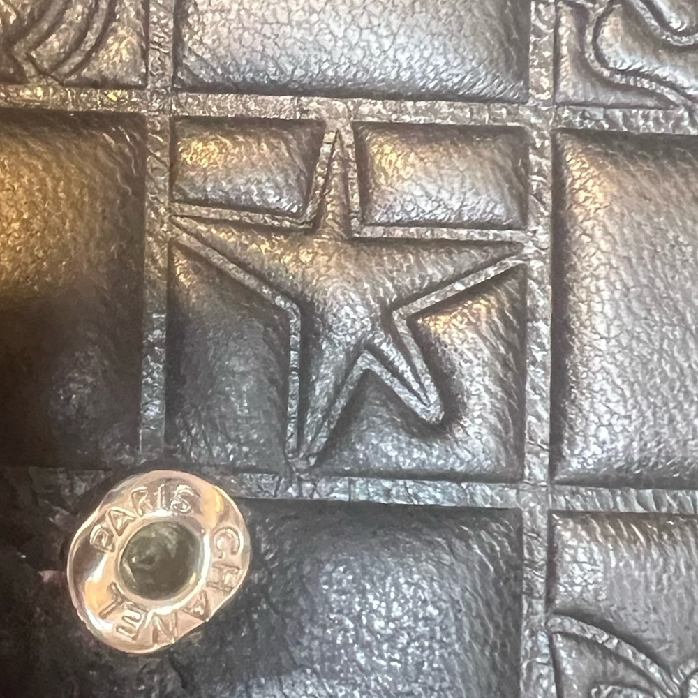 ❤️CHANEL PRECIOUS SYMBOLS ICON LUCKY COMPACT WALLET - Picture 11 of 16
